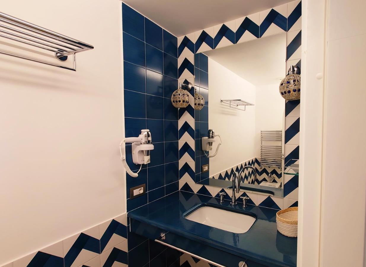Milky Suites Позитано Екстериор снимка