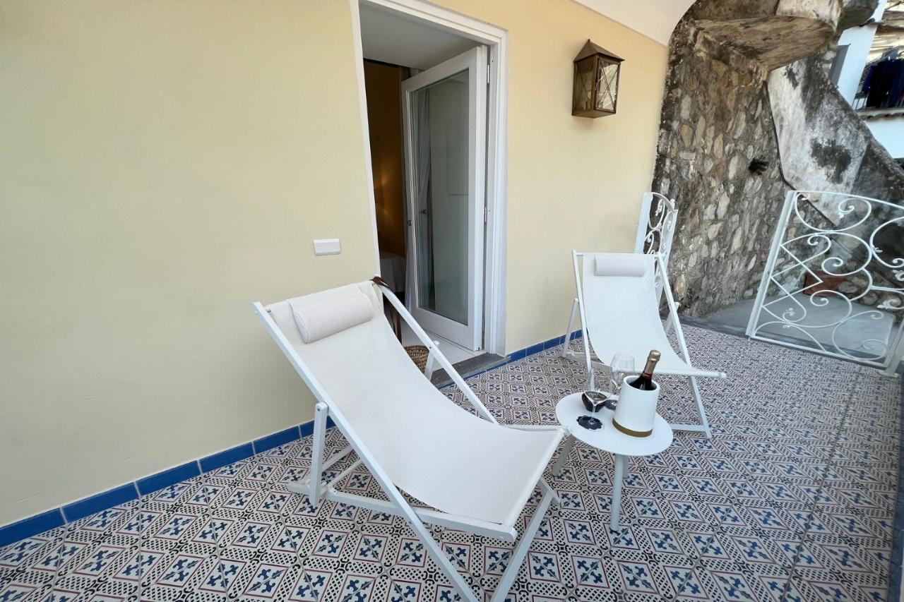 Milky Suites Позитано Екстериор снимка