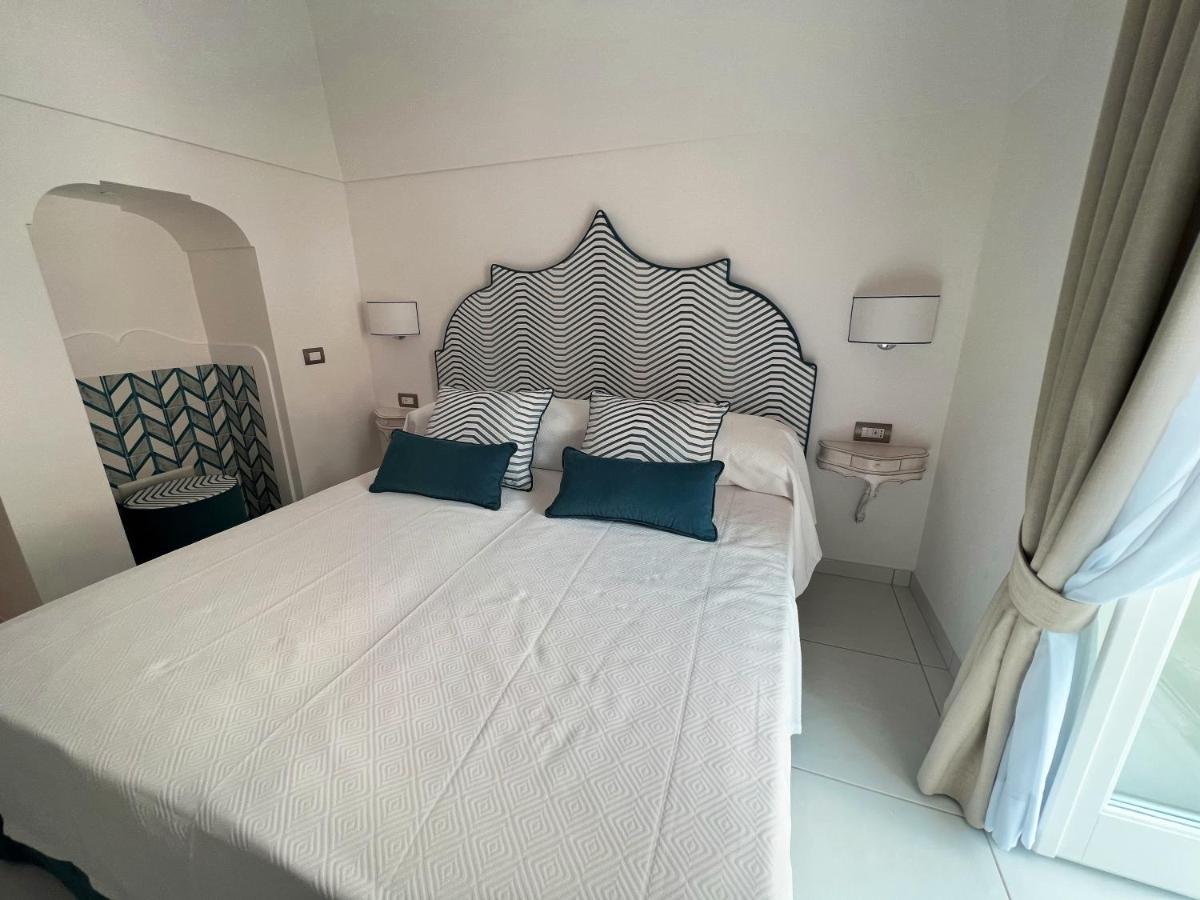 Milky Suites Позитано Екстериор снимка