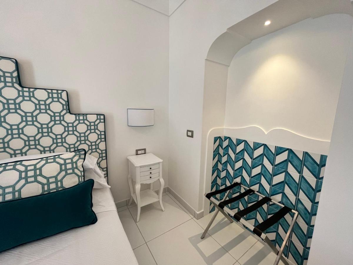 Milky Suites Позитано Екстериор снимка