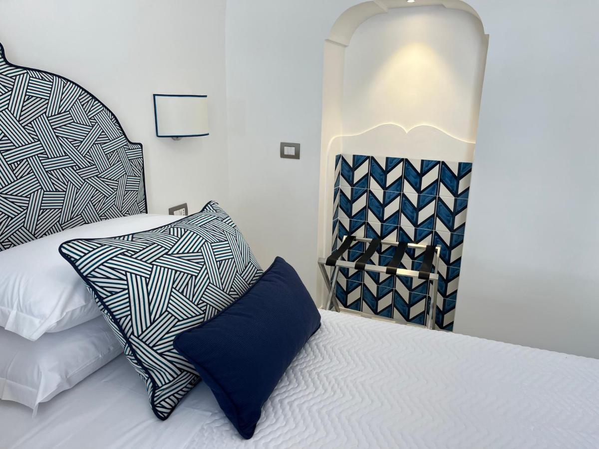 Milky Suites Позитано Екстериор снимка